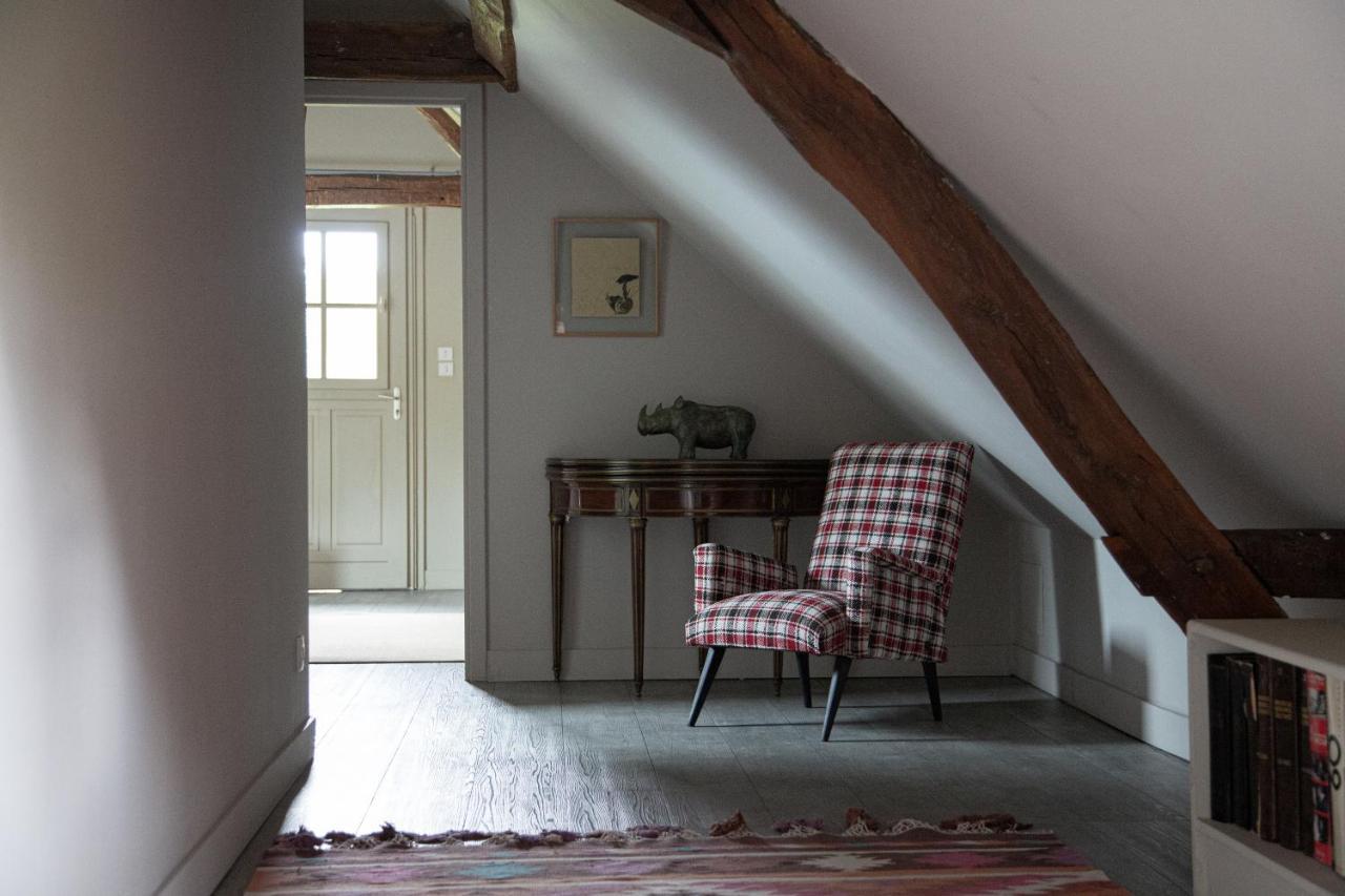 Domaine De La Trigaliere Villa Ambillou ภายนอก รูปภาพ