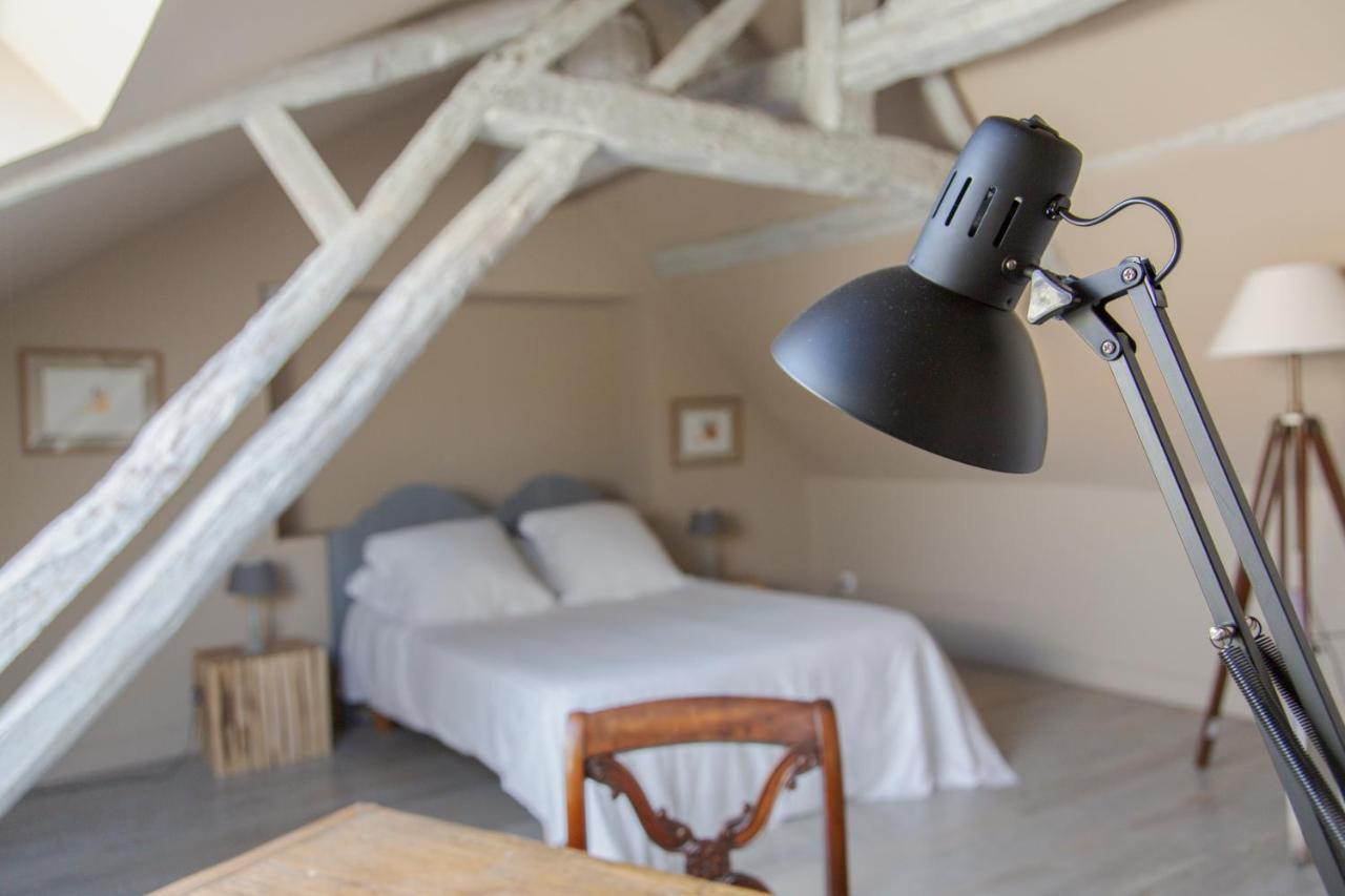 Domaine De La Trigaliere Villa Ambillou ภายนอก รูปภาพ