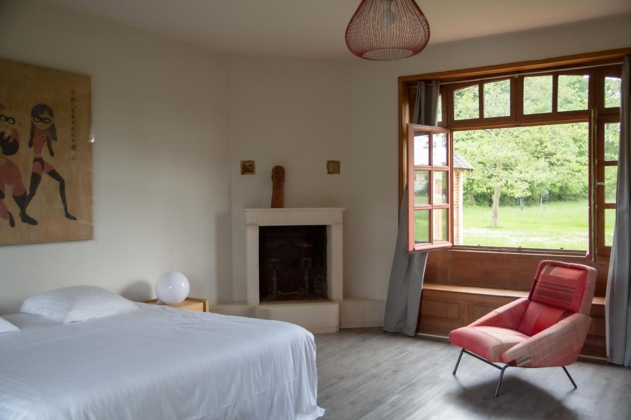 Domaine De La Trigaliere Villa Ambillou ภายนอก รูปภาพ