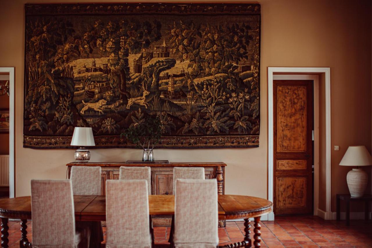 Domaine De La Trigaliere Villa Ambillou ภายนอก รูปภาพ