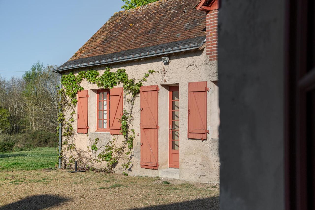 Domaine De La Trigaliere Villa Ambillou ภายนอก รูปภาพ