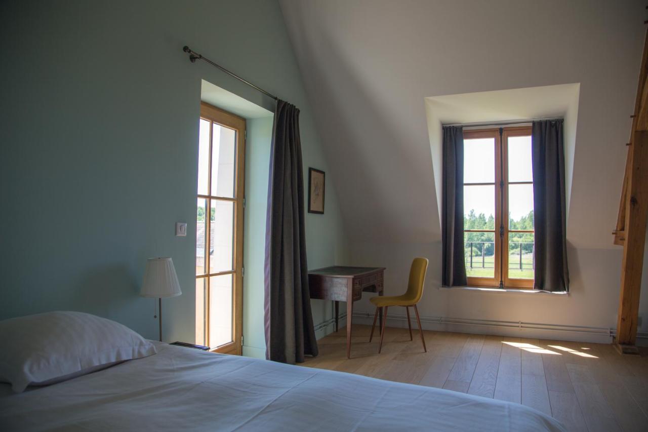 Domaine De La Trigaliere Villa Ambillou ภายนอก รูปภาพ