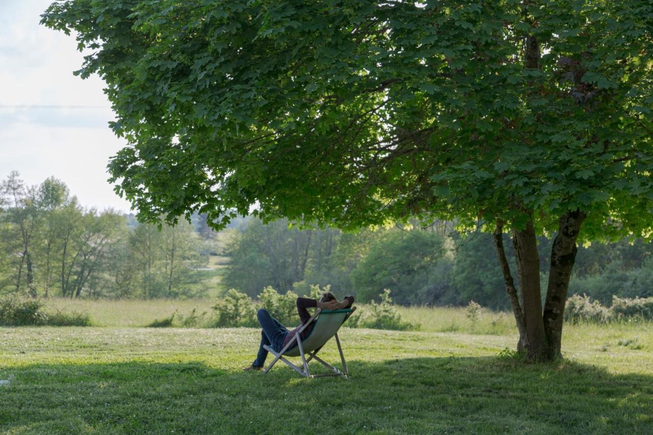 Domaine De La Trigaliere Villa Ambillou ภายนอก รูปภาพ
