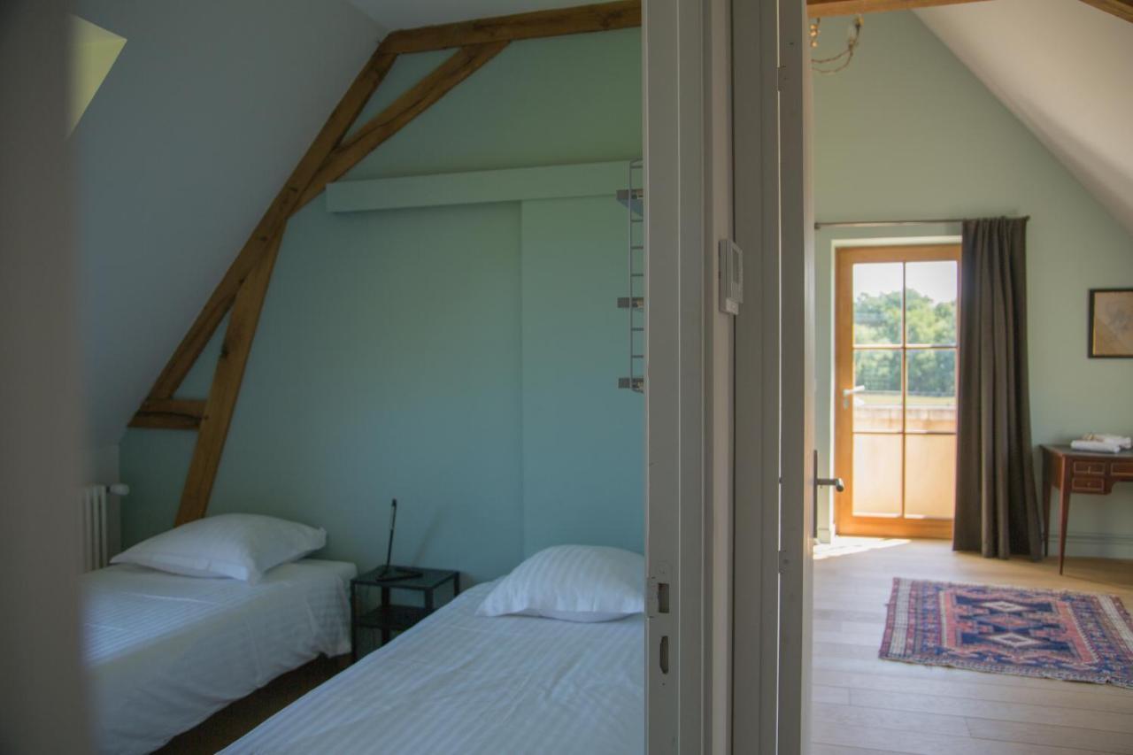 Domaine De La Trigaliere Villa Ambillou ภายนอก รูปภาพ